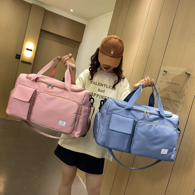 

Duffel Bags Sports Travel Fitness Bag Simple Fashion Companion Free Heart Single Shoulder Oblique Handbag 221114, Ice blue