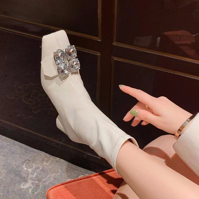 

Boots Autumn and Winter Thin Boots High Heels Small People Design Sense Niche Skirt Thick Heels Short Boots Women's Fashion 221114, White