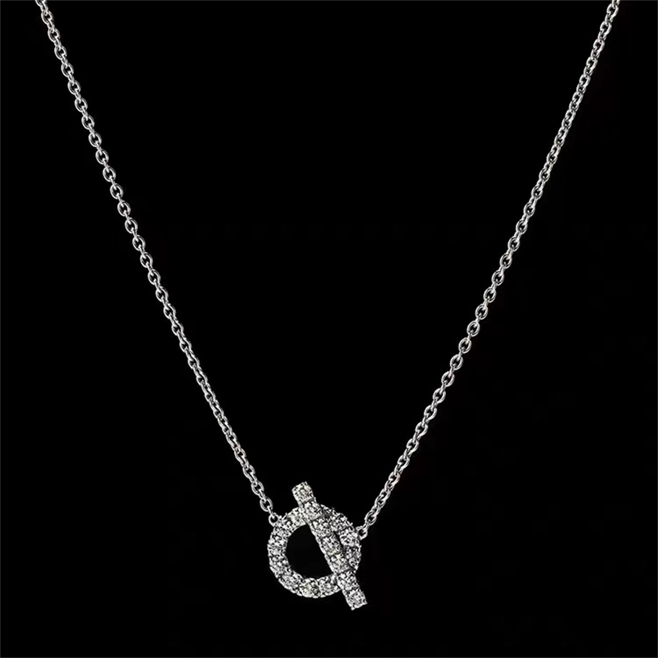 

Designer fashion new Pendant Necklaces for women Elegant Necklace Highly Quality Choker chains Designer Jewelry 18K Plated gold girls