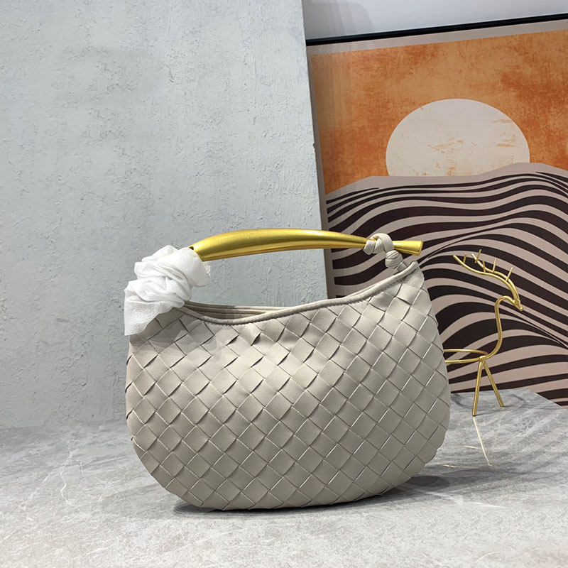 

Sardine Top Handle Bag Woven Leather Handbag Women Totes Clutch Bags Weave Hand Purse Fashion Letter Magnetic Closure Plain Style