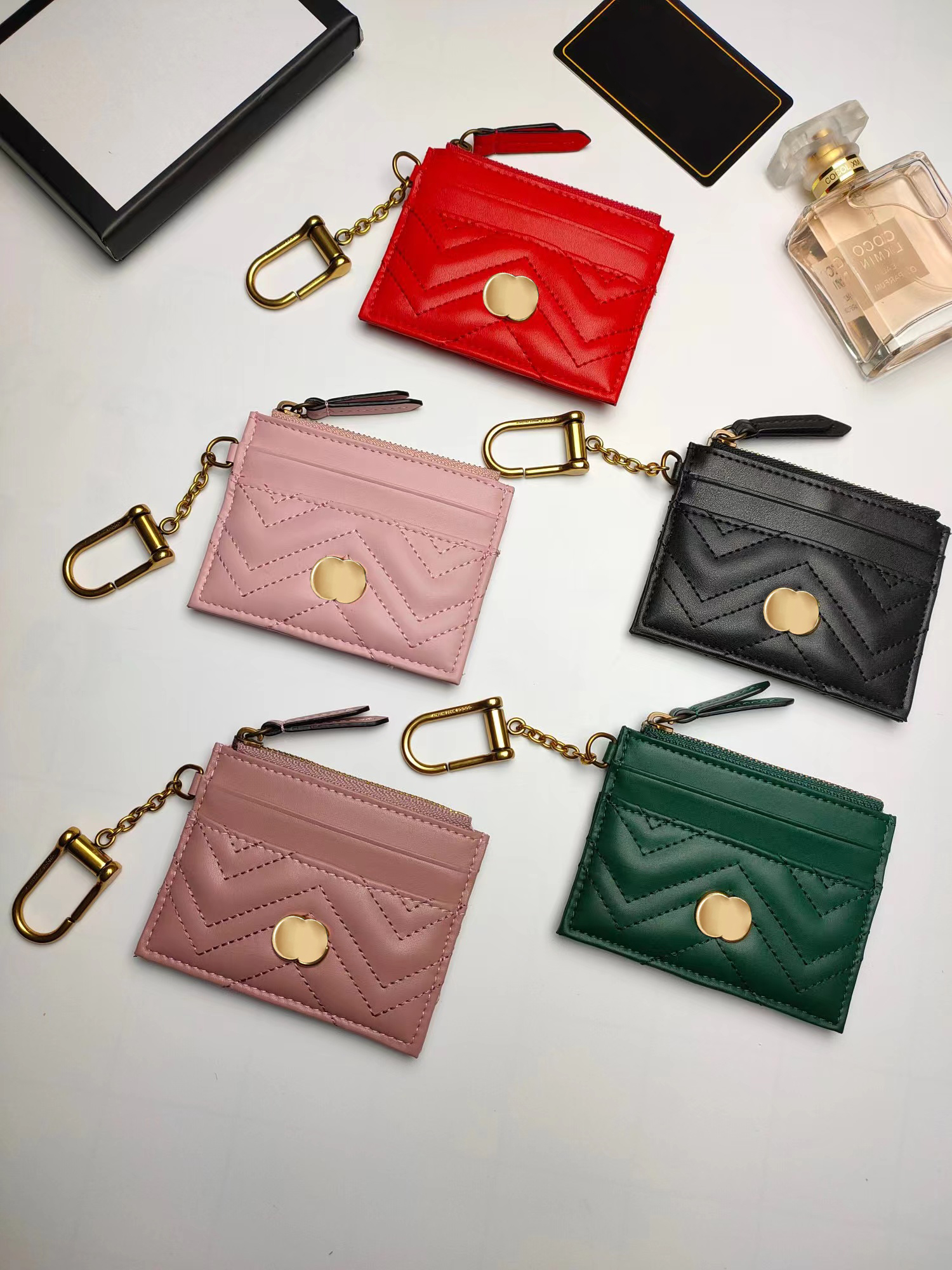 

Wallets With box Marmont key wallet chain 627064 Genuine Leather Luxury Coin Purses original Women's mens Designer 4 card Holders purse pouch It can be hung on the body, Nude
