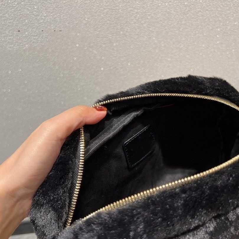 

Designer Women's Handbags Luxury New Miu Fashion Fluff Pillow Handheld Messenger Bag Textured Fur Boston Tote Bags Factory Direct Sales R99M, Grey gift box