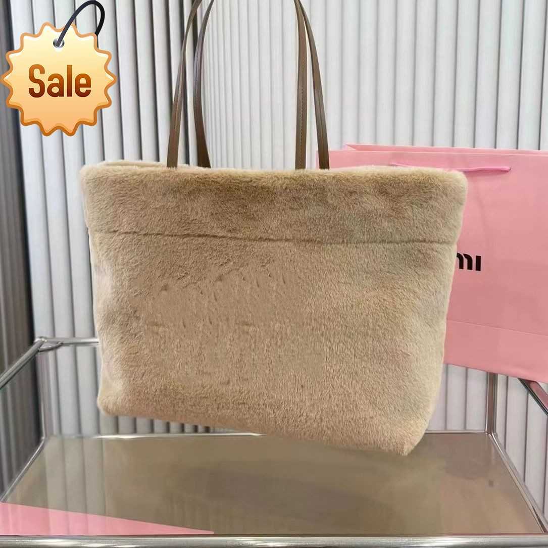 

Women's miu bag Luxury Designer Handbags Shoulder bag Tote New Miu Autumn/winter Hand-held Wool Bags Multi-functional Large Capacity Can Love 8K8F, Pink