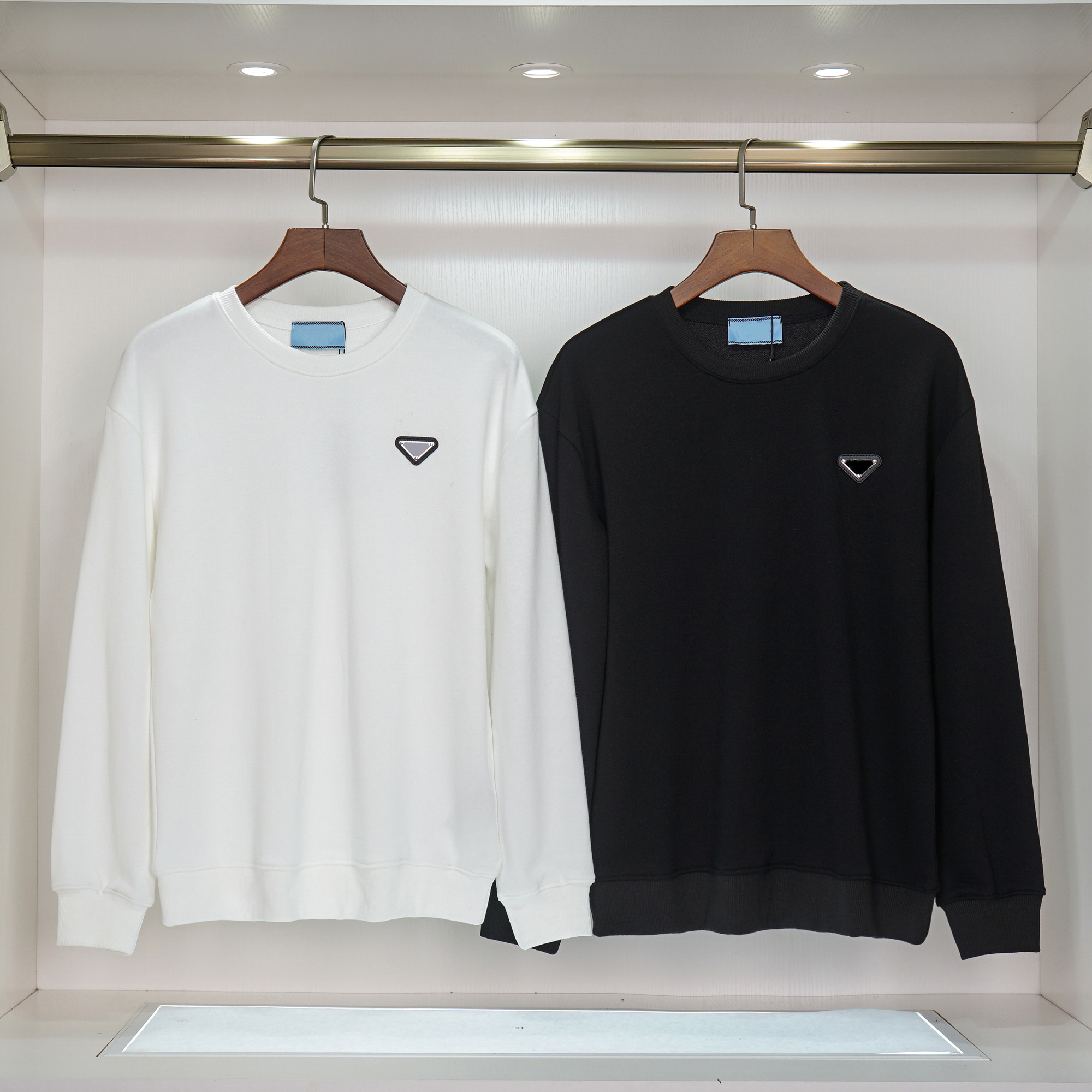 

designer hoodie fashion Men women classic triangle letter hoodies Sport coats Pure cotton Sweatshirts Loose Lovers Tops Clothing Size M- Arrive safely, No.1