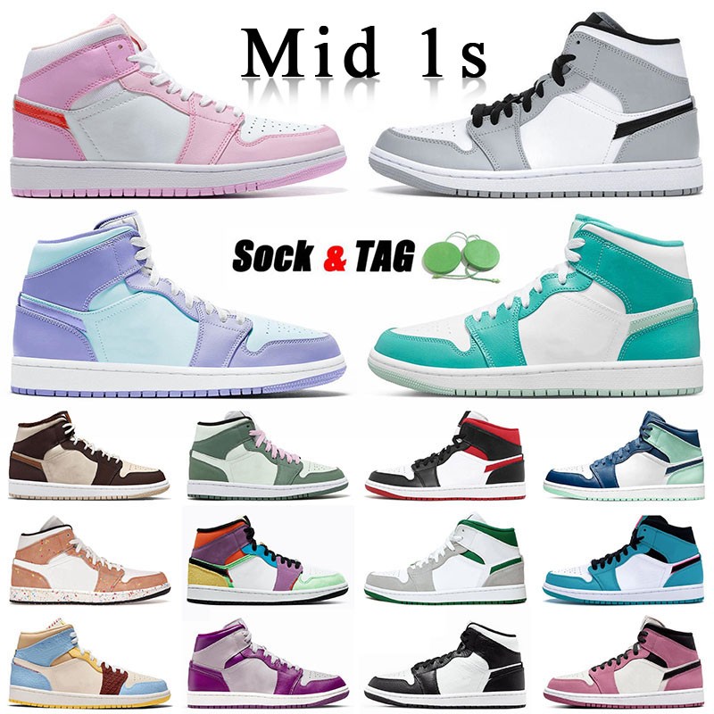 

Jumpman 1 mids basketball shoes 1s mid clection white and red digital pink light smoke grey marine green blue mint south beach purple pulse designer sneaker trainer, M08 36-46 valentines day 2022