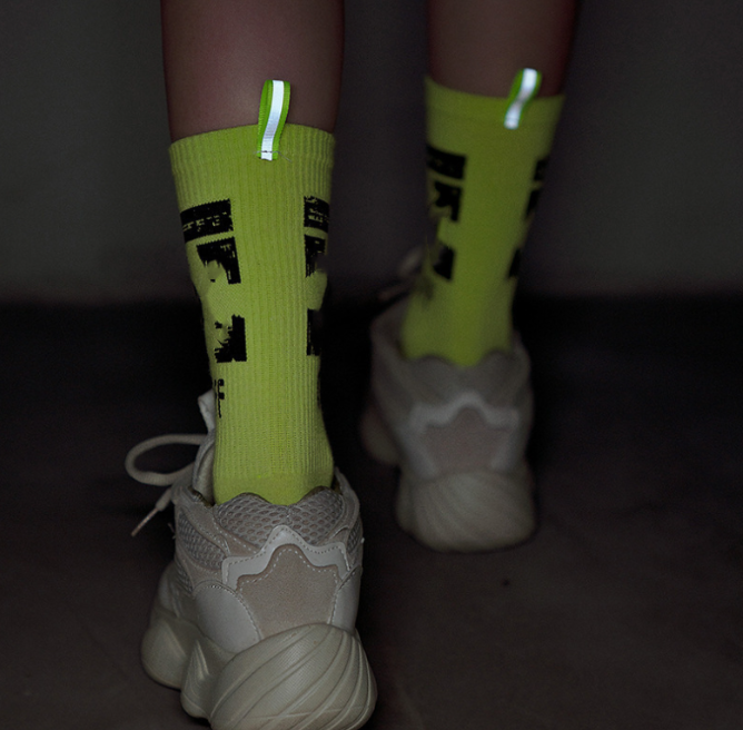 

Mens Fashion Terry Sock Street Hip-Hop Arrow Warning Line Socks Heel Calibration Reflective Trendy Men's and Women's Bunching Socks, Orange