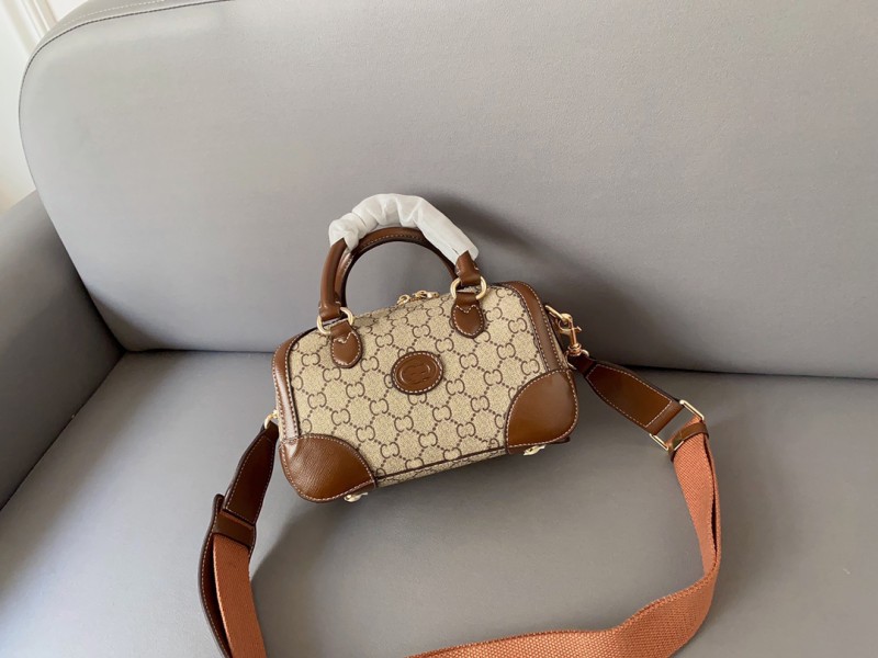 

Fashion Luxurys CC handbag women tote bag PETITE MALLE SOUPLE crossbody bags genuine leather corners Ophidia tag Travel purses goodquality 2023