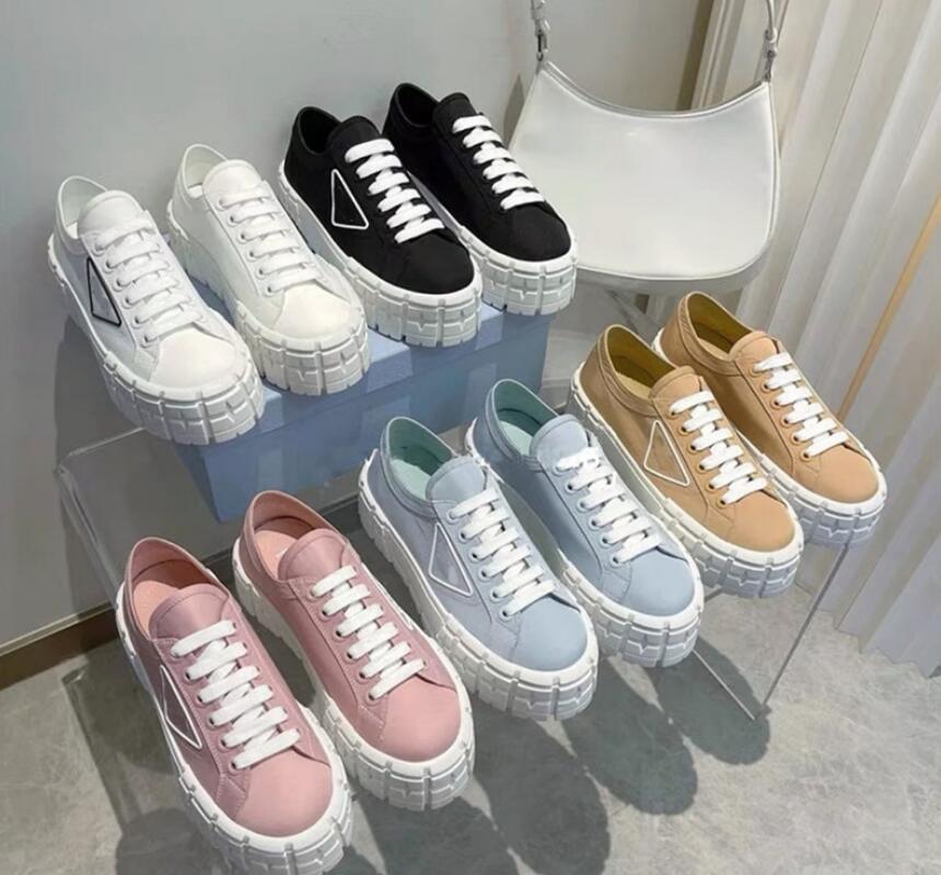 

Triangle canvas shoes women thick bottom Heightening women's new leisure sports small white shoes 35