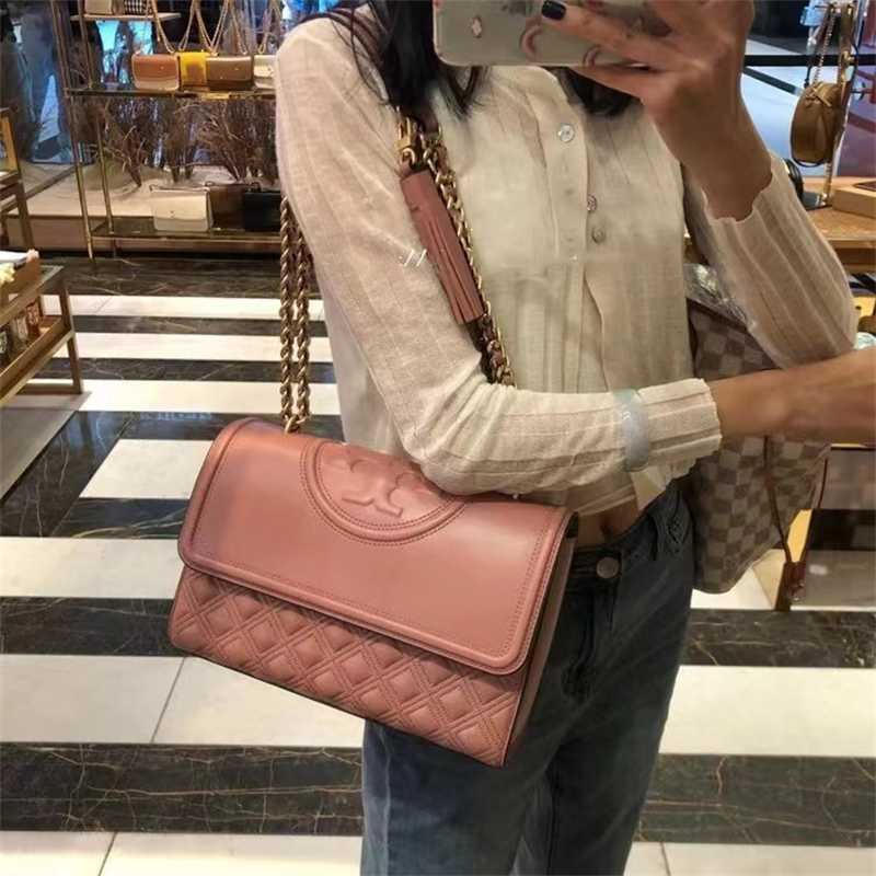 

Handbag Designer Torysburchs Bags Genuine Agency Purchase of Women's Fleming Sheepskin Lingge Chain Single Shoulder Messenger Tote Bag, Small black