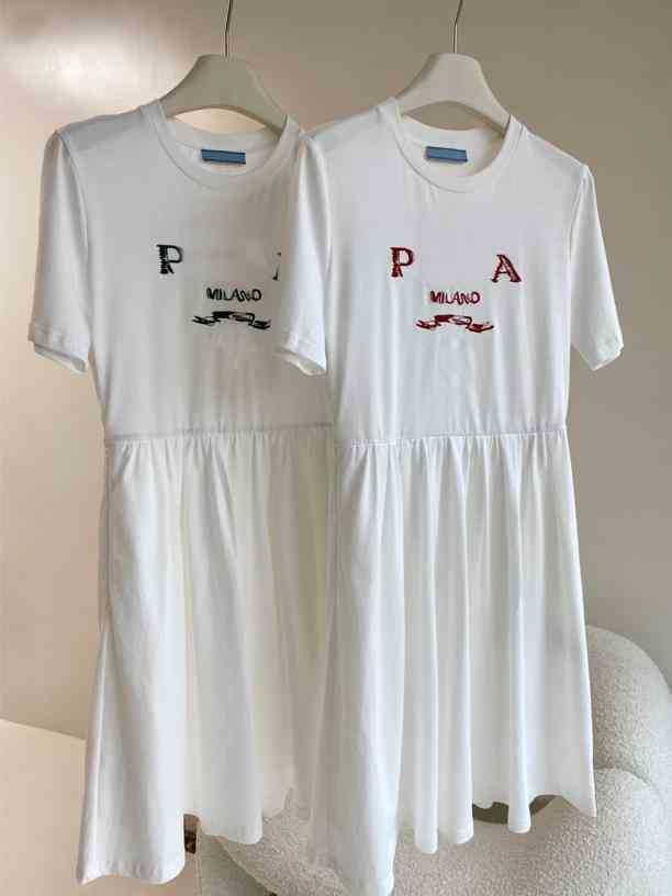 

Womens Designer Dresses 22SS Lapel Iconic Embroidered Letters Logo Printed Casual Dress Luxury Comfortable Fabric Stretch Cotton Maxi Dresses For Women, White red letters