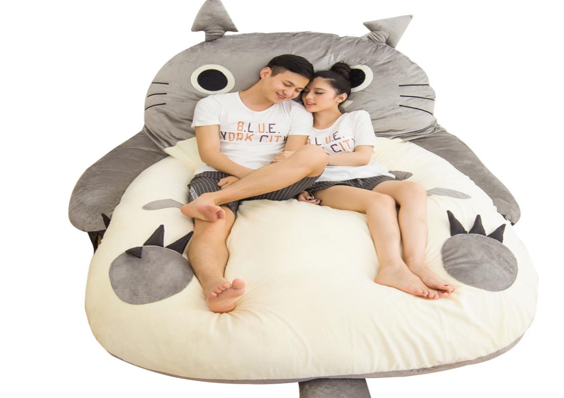 

Dorimytrader Pop Anime Totoro Sleeping Bag Soft Plush Large Cartoon Bed Tatami Beanbag Mattress Kids and Adults Gift DY610046471716, Gray