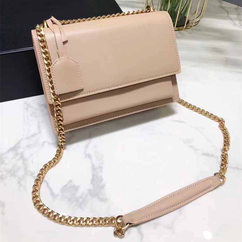 

Amazing Luxurys Designers Shoulder Bags 22CM Gold Silver Chain Handbag Flap Messenger Women Totes Fashion Vintage Handbags Girl Crossbody Clutch Cross body 2023, Color b-22cm-gold logo