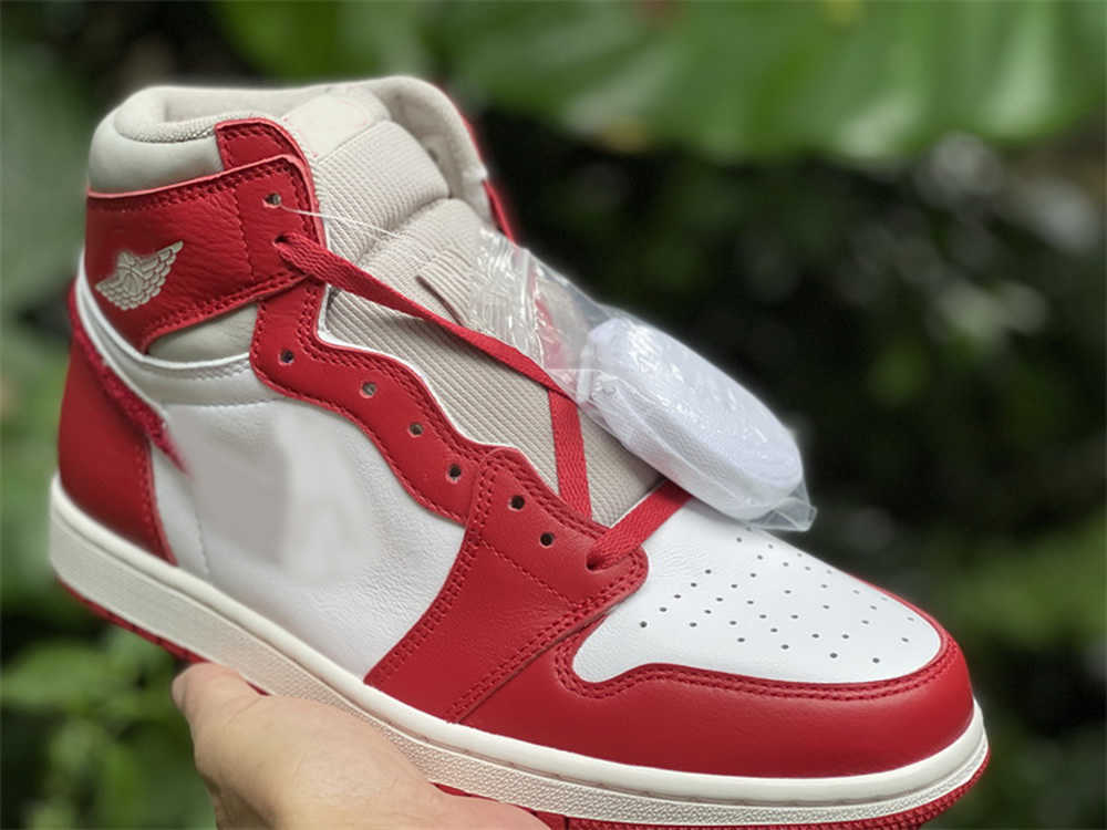 

Shoes 1 High OG WMNS Newstalgia Chenille 1s DJ4891-061 Men Women Outdoor Sneakers Original, Customize