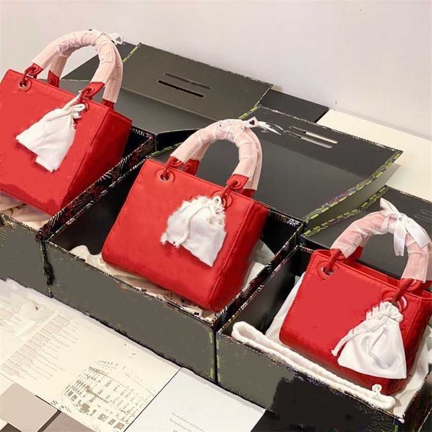 

Fashion Design evening Bags Female purse 2022 New Portable Diagonal Cross High-end Fashion Frosted Cow Leather Ling Lattice Chain Single Shoulder bag, Light beige