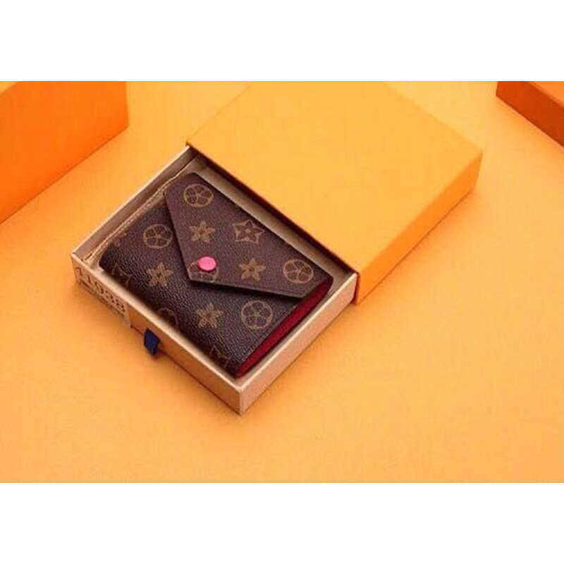 

Top Purses Luxurys Designers Wallets Purse Bag Fashion Short Victorine Wallet Embossed Monograms Empreinte Classic Pallas Card Holder