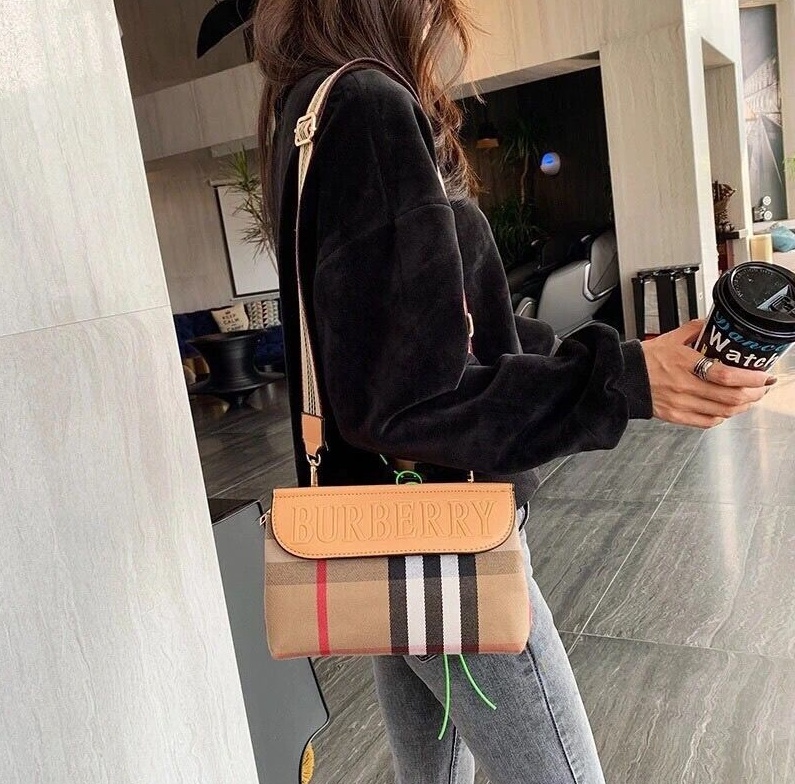 

2022 fashion Re-Edition burberry bag Nylon woman luxurys men designers Burberry bags lady Womens mens crossbody tote Hobo Shoulder Purses Handbags Bag wallet