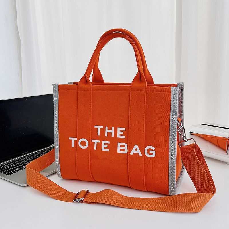 

2022 The Tote Bag High Quality Women Luxury Designer Bags Canvas Capacity Plain Handbags Practical Large Coin Purse jacquard large, Red
