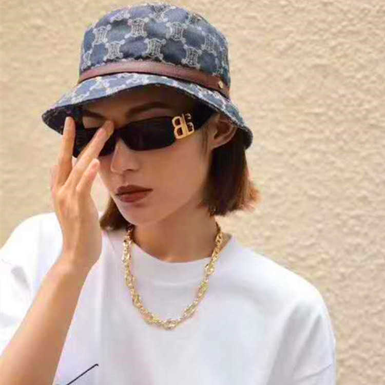 

2021 New BB Fashion Glasses Plastic Square Women 8189 Sunglasses