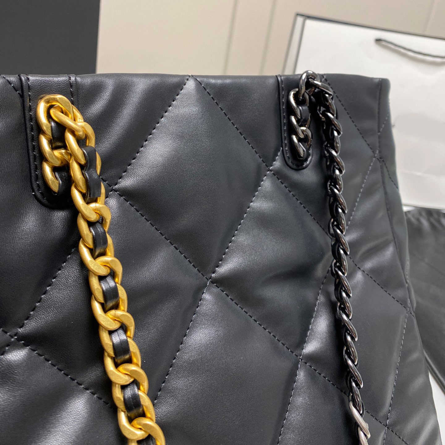 

Evening Women Luxury Plain Real Leather Shoulder Bags Winter Black Tote Diamond Lattice Purse L Size 30cm Totes Fashion Lady Envelope Qulited Chain