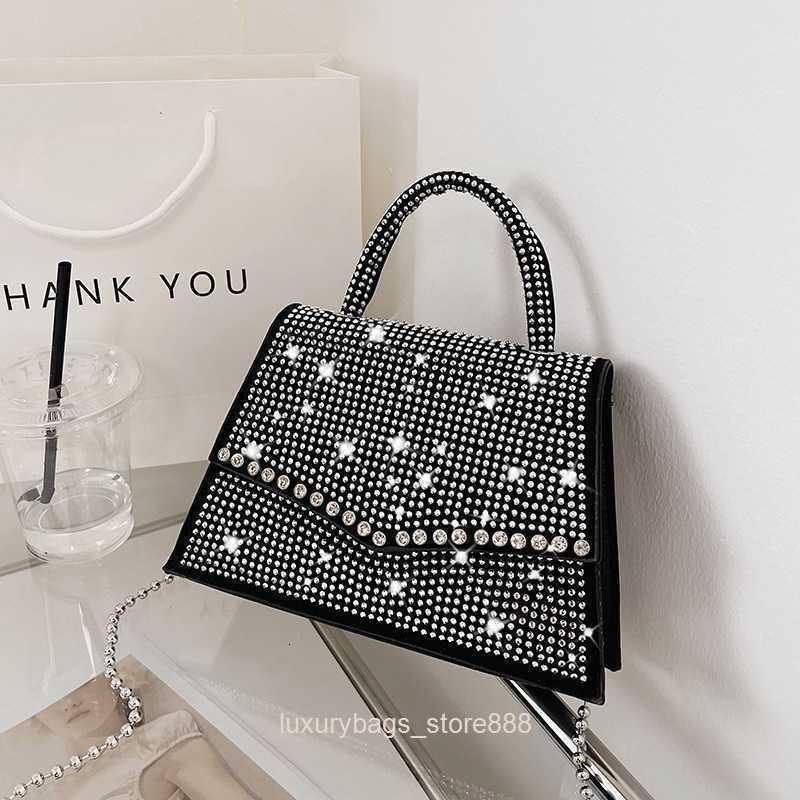

Store Clearance Wholesale Design Bags 95% Off Popular Handbag Women's 2023 Summer Fashion Cross Body Diamond Chain Small Square, Black