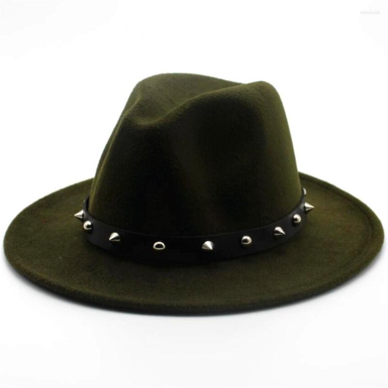 

Berets 2022 Fashion Women Men Fedora Hat With Punk Rivet Outdoor Travel Casual Wool Trilby Size 56-58CM, Red