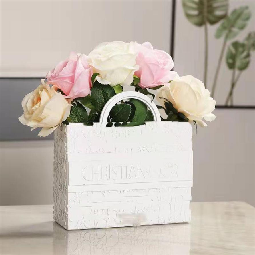 

Nordic Resin Flowers Bag Vase Home Decor Study Office Wedding Dining Table Flower Pot Handbag Living Room Luxury Sculpture Gifts300q