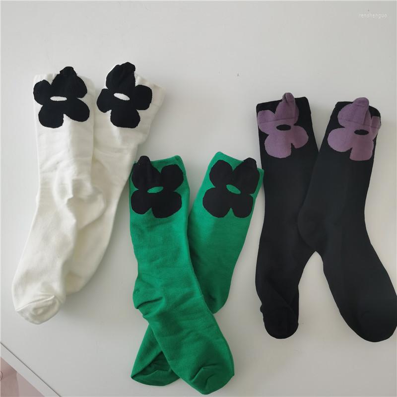 

Women Socks Women's Simple And Sweet Flower Stereoscopic Floret Cotton Black White Breathable Sweat Absorbing, Ws03