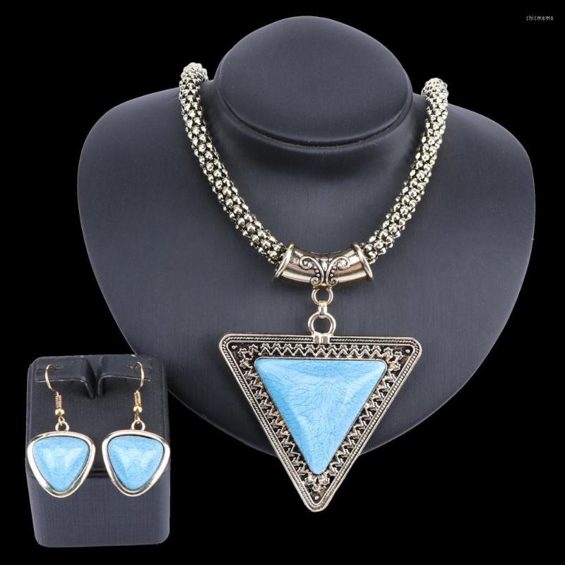 

Necklace Earrings Set 2022 Women's Fashion Jewelry Retro Gold 2 Pcs/Set Bride Luxury Triangle Stone Necklace/Earrings For Women Wedding, Picture shown