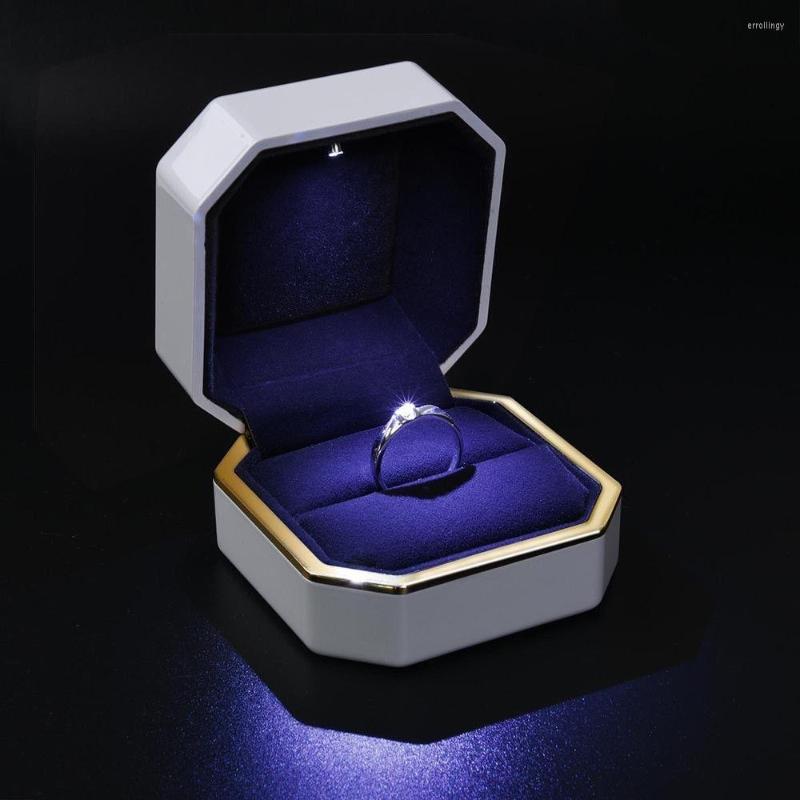 

Jewelry Pouches LED Lighted Ring Box Deluxe Velvet Gift Wedding Engagement Display Storage Foldable Case Valentine's Day Organizer