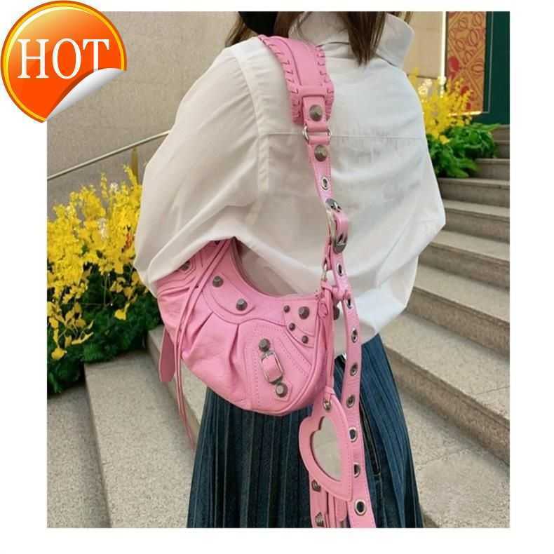 

Luxury Designer Shoulder Bags Crossbody bag Tote 23 Locomotive Bag New Locomotive 3-in-1 Pleated Crescent Leather Armpit Shoulders Messenger Bag Factory Direct Sale, Pink - small oil wax skin