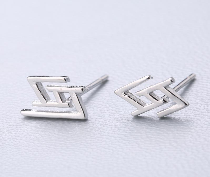 

Stud Various styles of luxury style earrings tf270123457900365