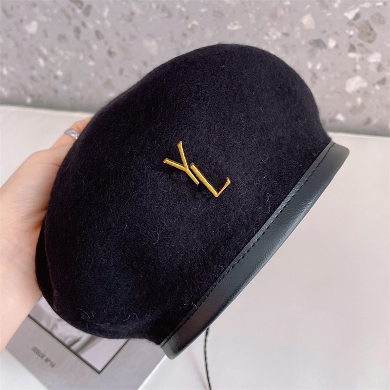

Girls Berets Hat Luxury Women Winter Cashmere S Caps Designers Caps Y Beret Bucket Hats Outdoor Travel Warm Windproof Bonnet Caps, White
