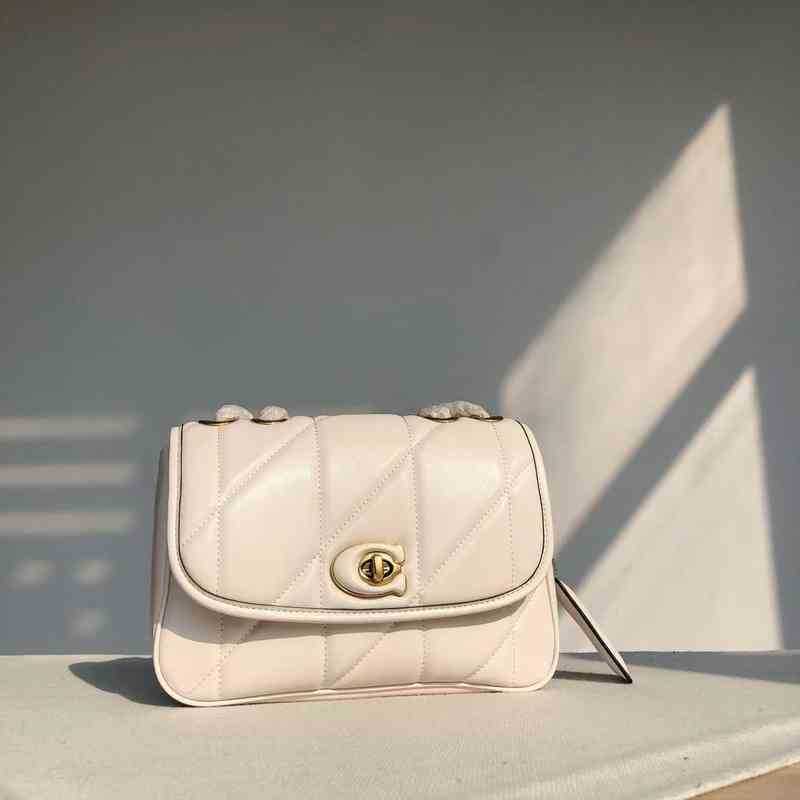 Luxes Designers Femmes Coch Sac Cochs Crossbodybory Hands Hands Handspur Totes Bags CC Designer Hands sacs fourre-tout portefeuille D434