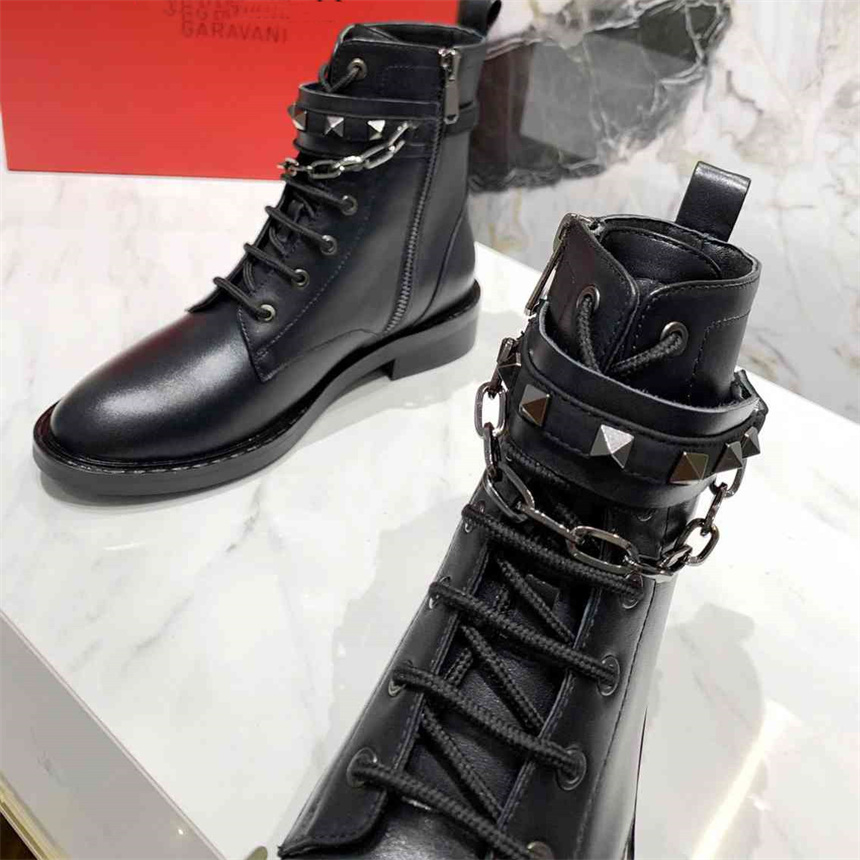 

Luxury Design Boots Valentine Elegant Perfect Cool Girls Autumn Winter Letter Anti-Wrinkle Fashion Casual Boots vvq