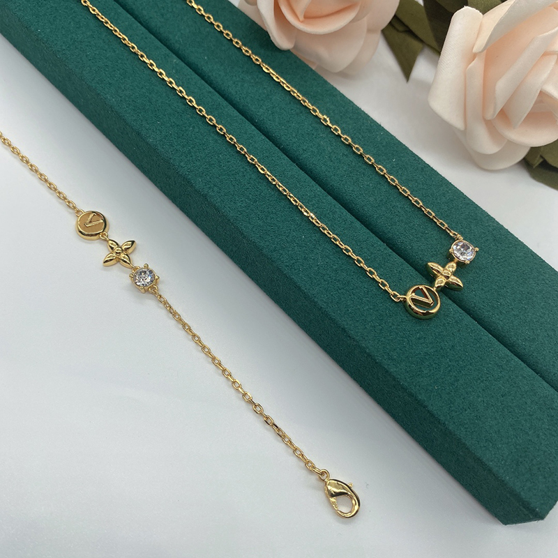 

Designer Stylish Bracelet Fashion Jewelry Luxury Necklace Womens Trend Diamond Bracelet All Match Temperament Ladies Necklace D22112105JX