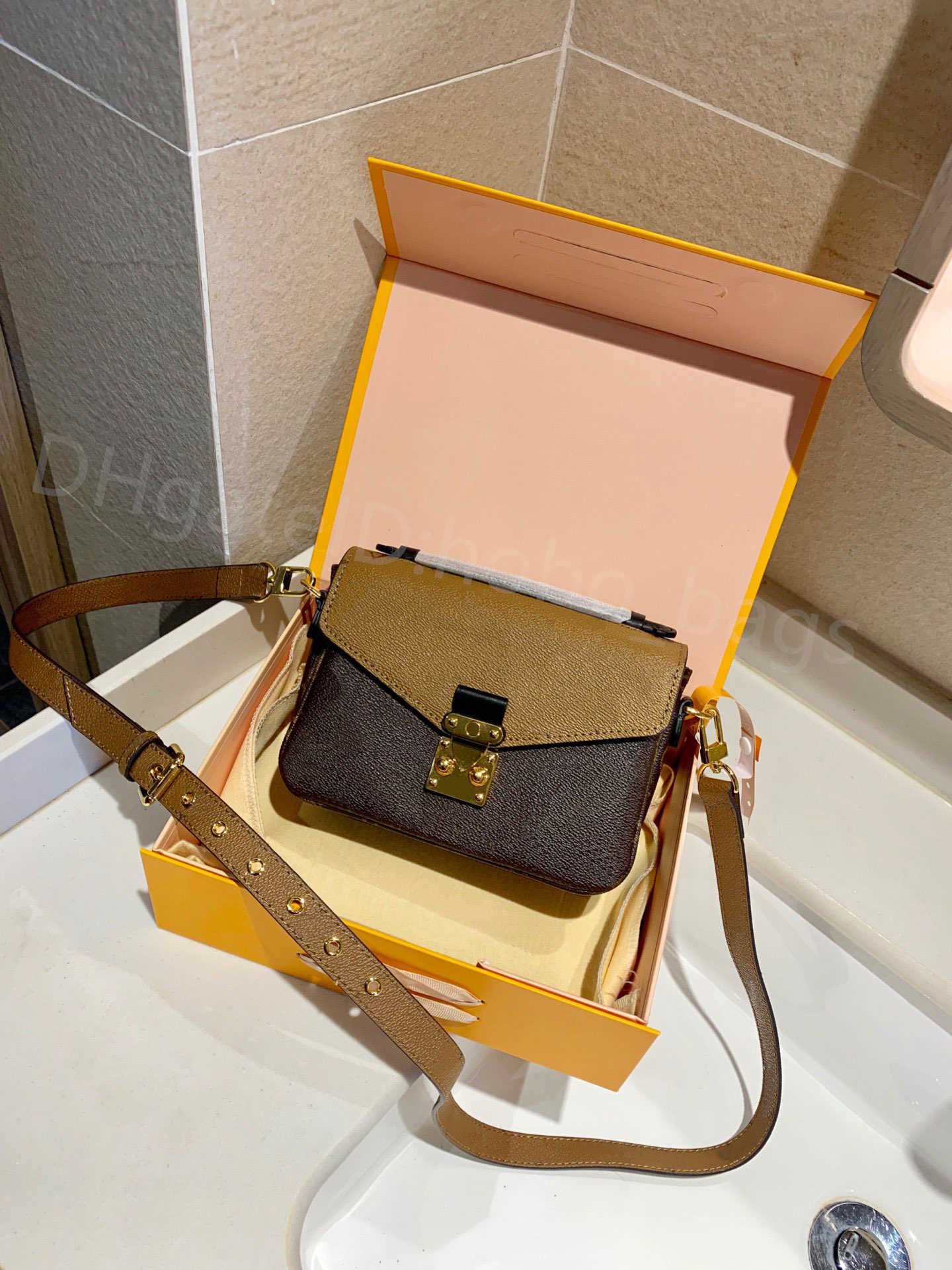 

Bags Designer Shoulder Women Fashion Famous Cross Body Square Long Flap Lvity Wallets Plain Fresh Durable Practical Casual Interior Compartment, Khaki