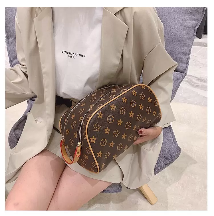 

High-end quality men travelling toilet bag fashion women wash bag large capacity cosmetic bags makeup toiletry bag Pouch, 1 brown grid