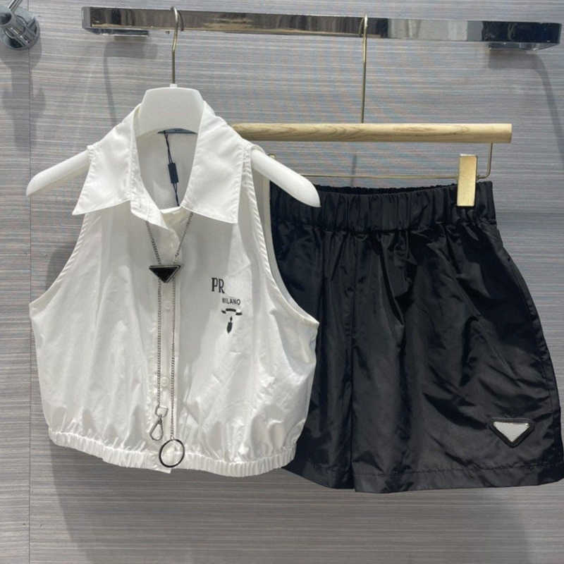 

High version women tracksuits Sleeveless t shirt shorts two-piece pd designer jacket pants suit womens tracksuit Metal triangle logo embroidery, Suit-1