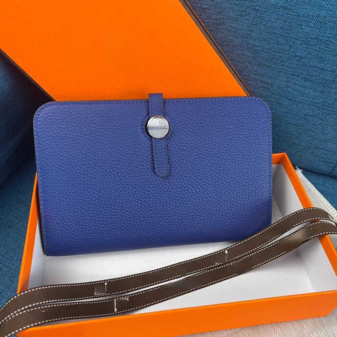 

Brand Designer Change Purse 2023 Fashion Multifunctional Lychee Silver Buckle Calfskin Passport Holder Wallet Metal Money Clip Factory Direct Sales, Gray