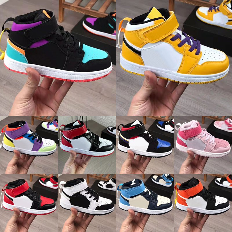 

Kids Jumpman 1 High Basketball Shoes Royal Scotts Obsidian Chicago 1s Designer Skateboard Shoes Toddler Boys Girls Sneakers Children Size 6c-5y, As photo 8