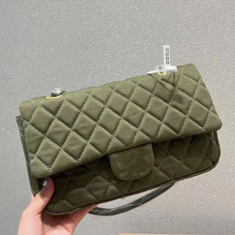 

Womens Designer Classic Flap Quilted Green Denim Bags Gold Metal Hardware Matelasse Chain Crossbody Shoulder Multi Pochette Outdoor Saoche Handbags 26X15CM, Box