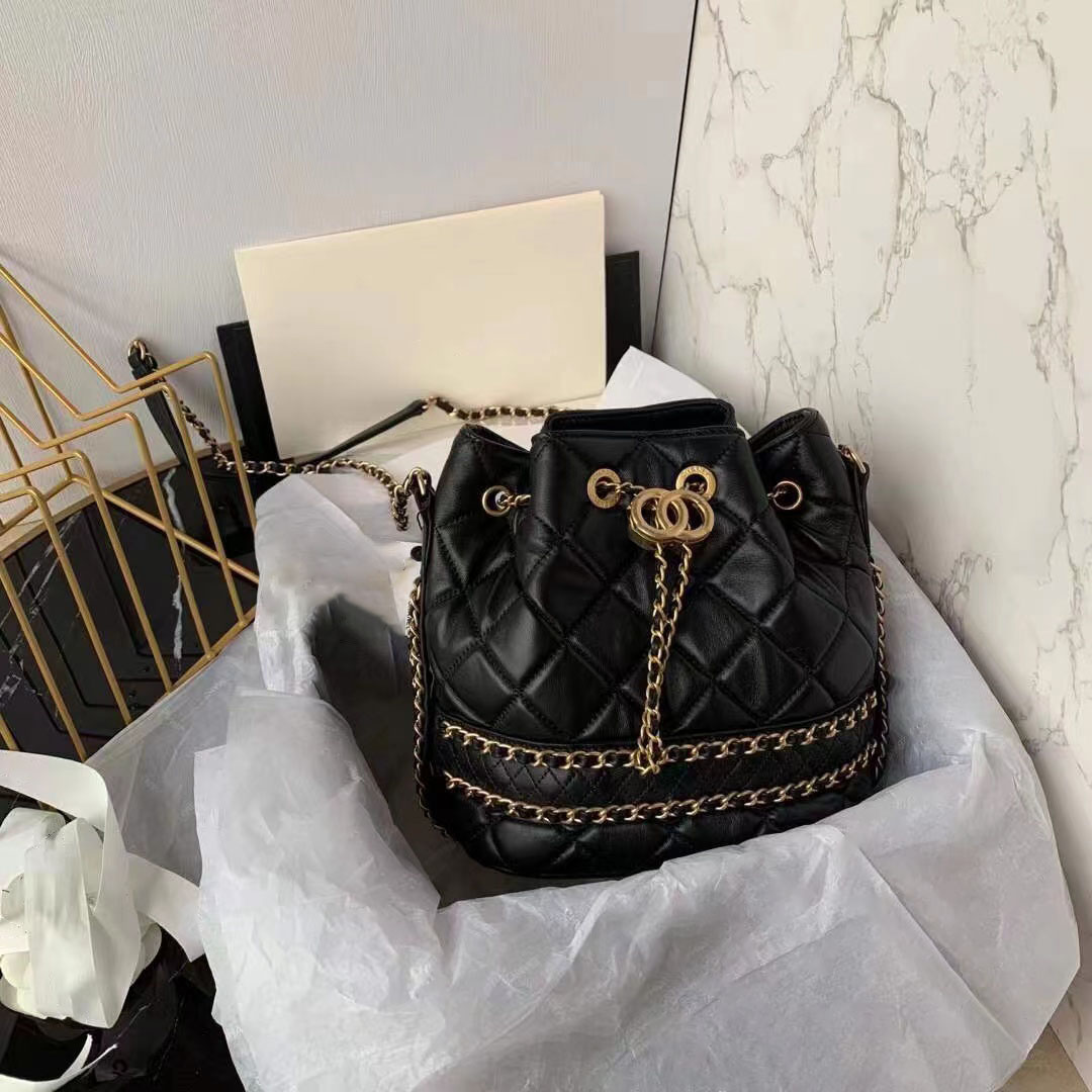 

Retro Vintage black drawstring chain bag Classic leather New Designer bags Luxury Shoulder bag Women Handbag purse Gold logo good
