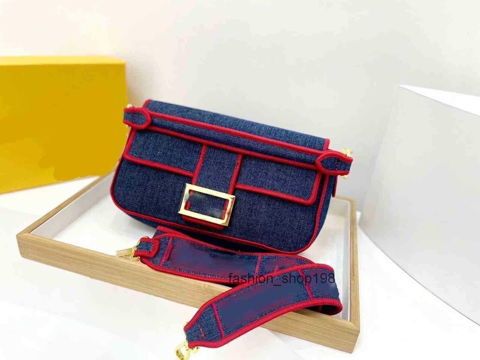 

Classic design fabric women's shoulder bag Retro denim blue baguette purse with gold Buckle fashion Version Letter embroidery wide strap 2023, Red