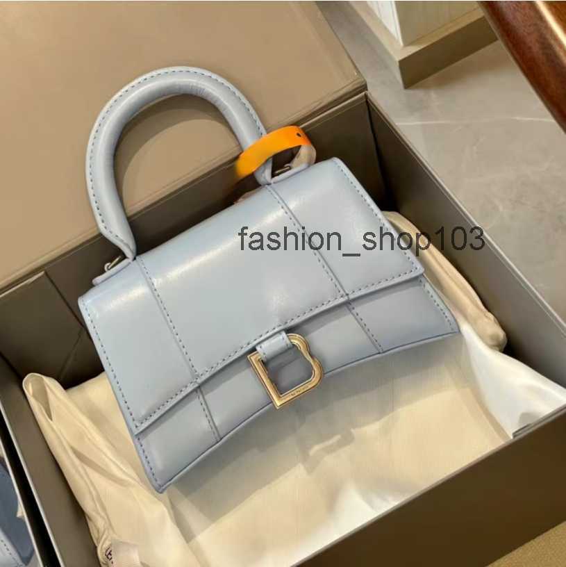 

Handbag Fashion Women Luxury Designer Bags light blue Leather Embroidery Multicolor Single Shoulder Large Capacity Bucket Bag Crossbody Purses Handbags 2023, Sky blue