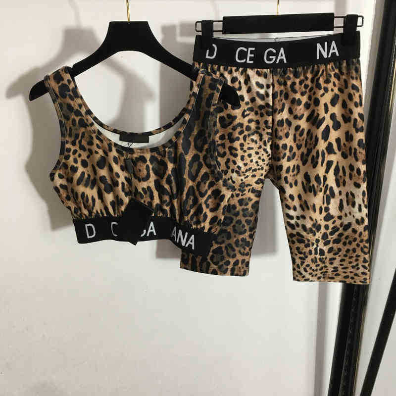 

Womens Two Pieces Pants Designer Tracksuit Lettering Print Camis Yoga Leggings Shorts Suit Luxury Sports Women Clothing