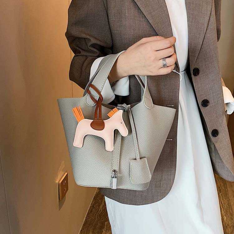 

Handbags Luxury Designer Birk Genuine Leather Cons Handbag Women's Hand Fashion Vegetable Basket Litchi Pattern Simple Bucket Ba