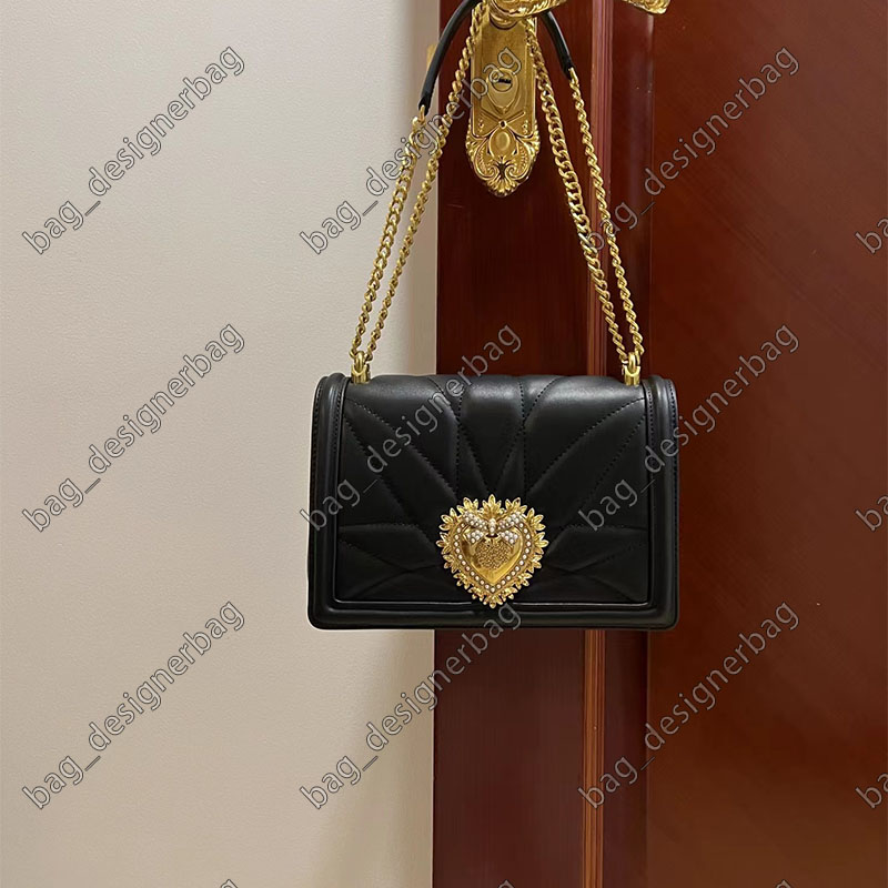 

Designer fashion trend DG women's messenger bag One shoulder simple and versatile metal chain leather material 21cm, White