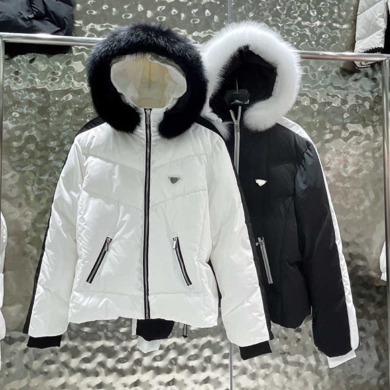 

Winter womens down jacket triangle embroidered parka coats pd designer coat women goose zip hooded jackets fur collar parkas, White