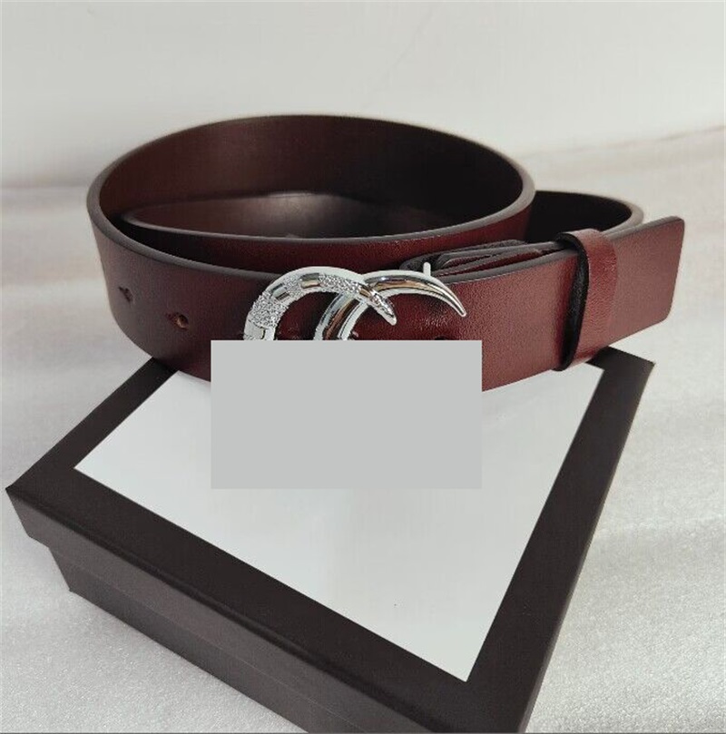 

Fashion belts for men designer leather thin belt classic letter metal smooth buckle cintura brown white waistband Luxury vintage belt for mens women, Brown gift box(not brand box)