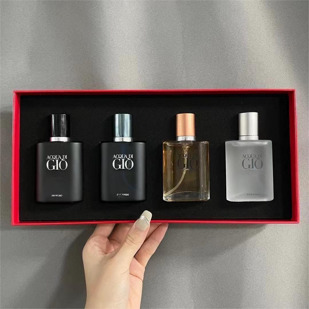 

Gift box men's perfume glass bottle spray gift box love water pure EDP 30mlx4